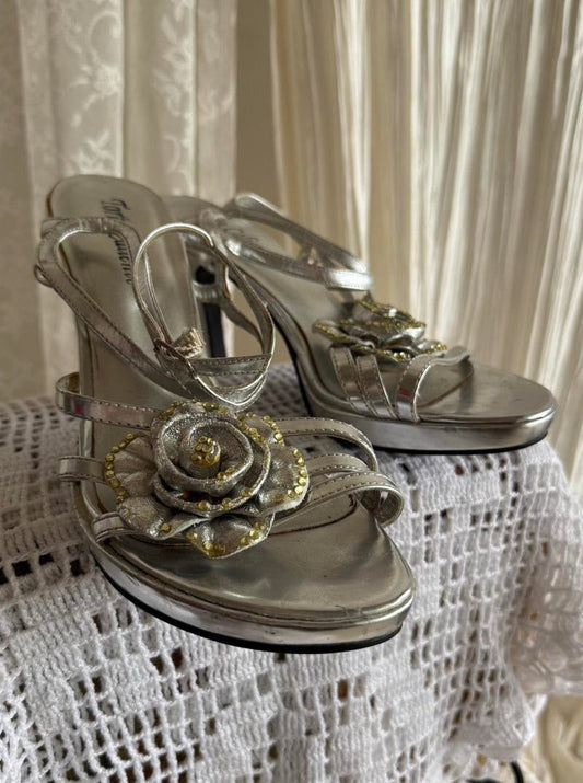 Toria Caliente silver strappy heels
